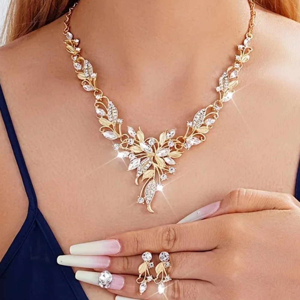 Gold-Tone Sparkle Floral and Leaf Necklace and Earrings Set Wedding Style - NWOT - Picture 6 of 7